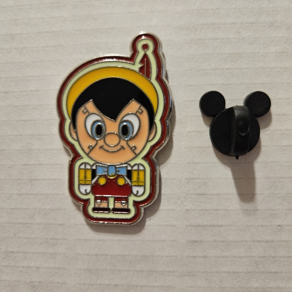 Toy Factory Pinocchio Disney Pin